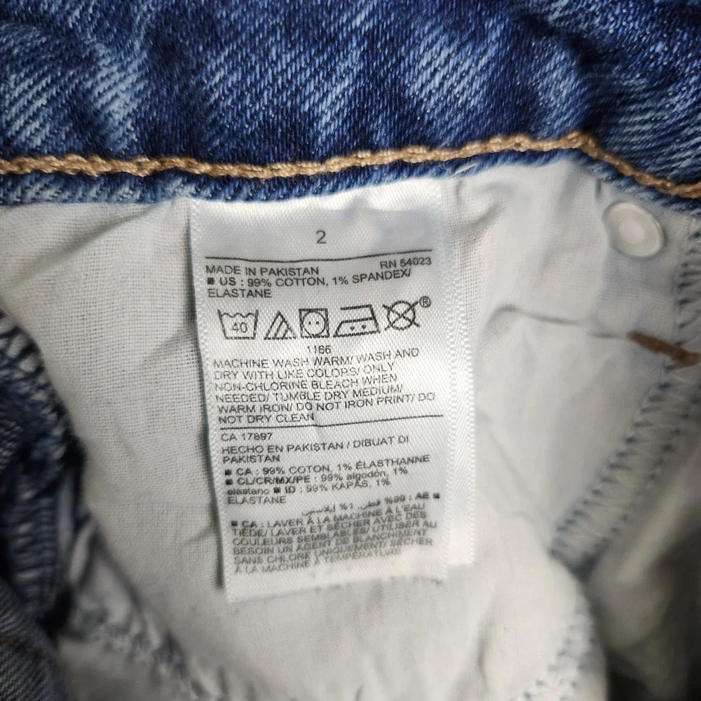 Old Navy Jean Shorts Womens 2 Blue Denim High Rise Stretch Medium Wash Cuffed‎
